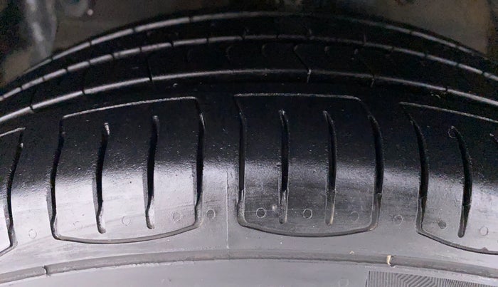 2017 Tata Bolt XE QUADRAJET, Diesel, Manual, 66,545 km, Left Front Tyre Tread
