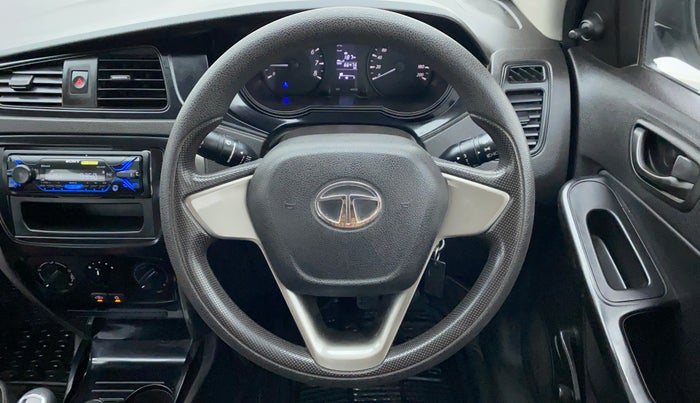 2017 Tata Bolt XE QUADRAJET, Diesel, Manual, 66,545 km, Steering Wheel Close Up