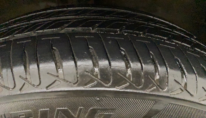 2015 Maruti Wagon R 1.0 VXI, Petrol, Manual, 63,478 km, Left Rear Tyre Tread