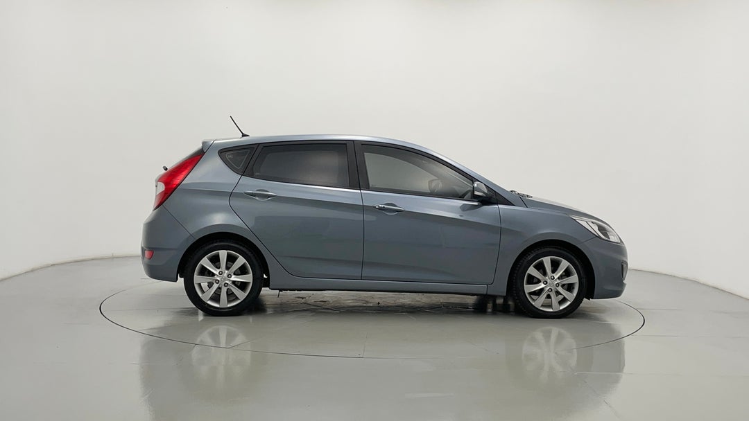 2019 Hyundai Accent Sport, Automatic, 120117 km, Right Side View