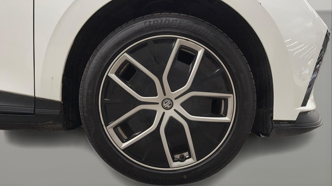 2023 MG Mg4 Essence 64, Automatic, 47394 km, Right Front Wheel