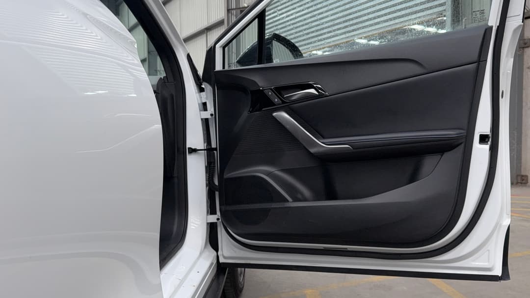 2023 MG Mg4 Essence 64, Automatic, 47394 km, Speaker View