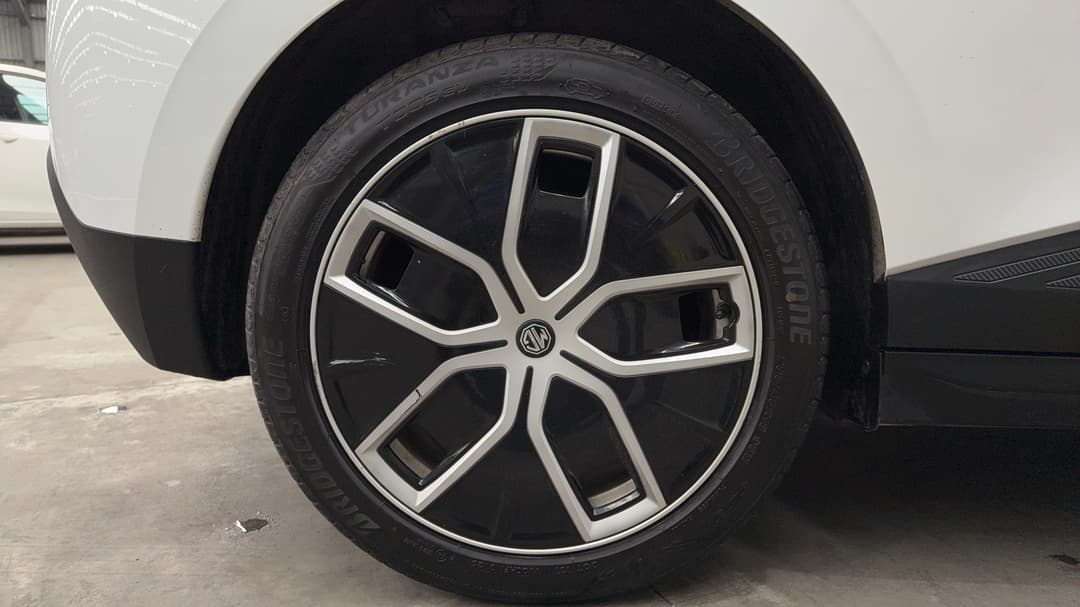2023 MG Mg4 Essence 64, Automatic, 47394 km, Right Rear Wheel