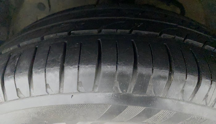 2017 Tata Zest XT PETROL, Petrol, Manual, 69,819 km, Left Front Tyre Tread