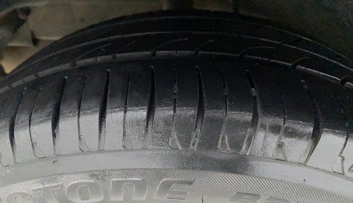 2017 Tata Zest XT PETROL, Petrol, Manual, 69,819 km, Right Rear Tyre Tread