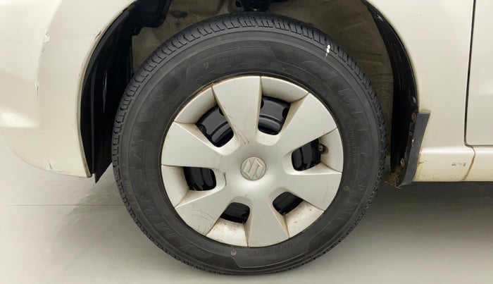 2010 Maruti A Star VXI, Petrol, Manual, 35,172 km, Left Front Wheel