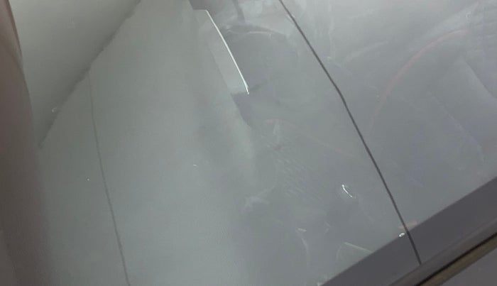 2016 Maruti Baleno ALPHA PETROL 1.2, Petrol, Manual, 81,914 km, Front windshield - Minor spot on windshield