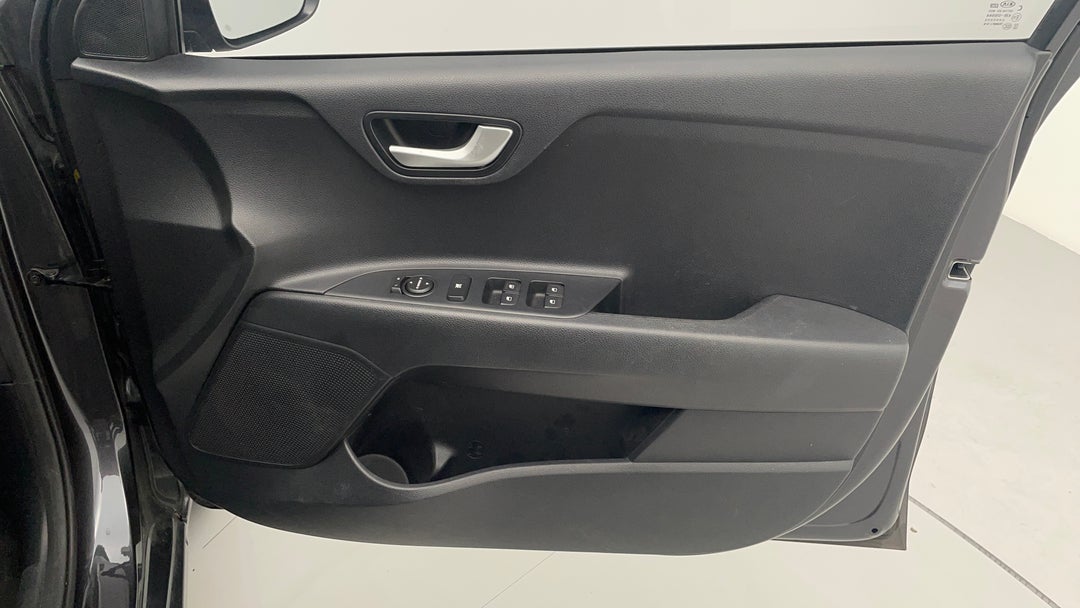 2017 Kia Rio S, Automatic, 91633 km, Speaker View