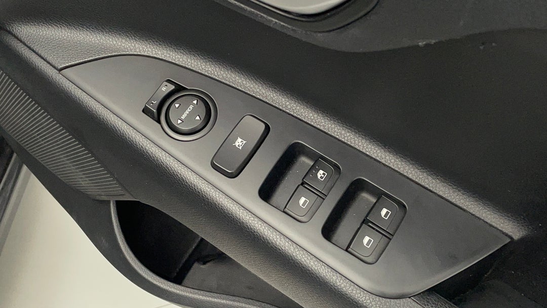 2017 Kia Rio S, Automatic, 91633 km, Drivers Side Door Panel Controls