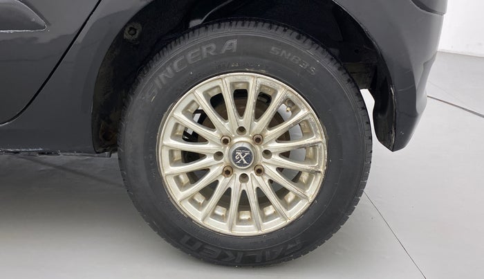 2011 Hyundai i10 SPORTZ 1.2 KAPPA2, Petrol, Manual, 69,460 km, Left Rear Wheel