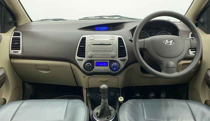 2011 Hyundai i20 MAGNA 1.2, Petrol, Manual, 39,846 km, Dashboard