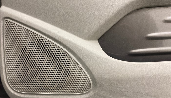 2017 Datsun Redi Go T (O), Petrol, Manual, 97,628 km, Speaker