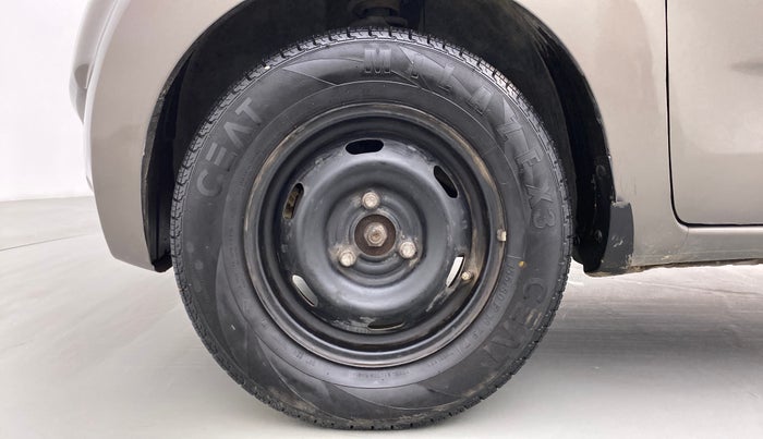 2017 Datsun Redi Go T (O), Petrol, Manual, 97,628 km, Left Front Wheel
