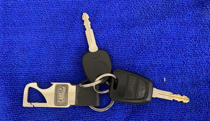 2018 Hyundai NEW SANTRO ASTA MT, Petrol, Manual, 18,710 km, Key Close Up