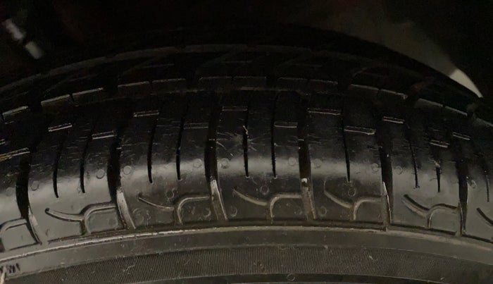 2018 Hyundai NEW SANTRO ASTA MT, Petrol, Manual, 18,710 km, Left Front Tyre Tread