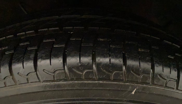 2018 Hyundai NEW SANTRO ASTA MT, Petrol, Manual, 18,710 km, Right Front Tyre Tread