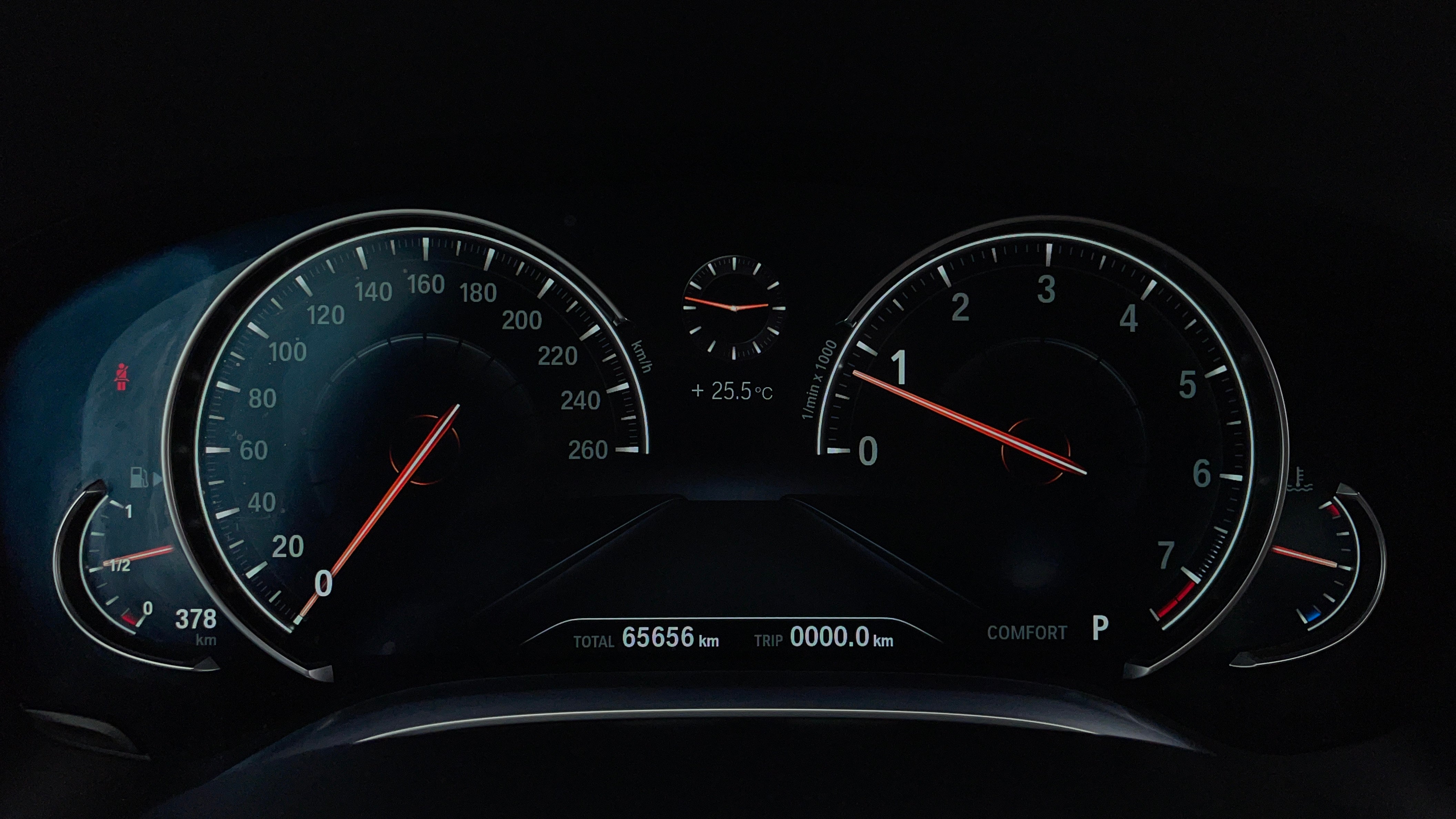 BMW 7 Series-Odometer View