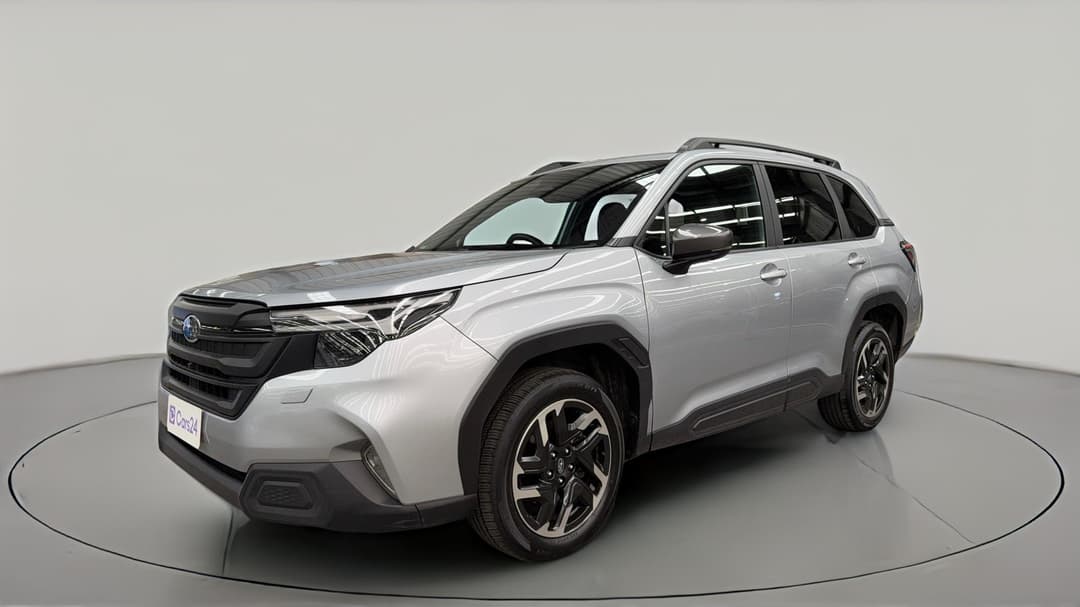 2025 Subaru Forester 2.5i (AWD), Automatic, 33616 km, Left Front Diagonal (45- Degree) View