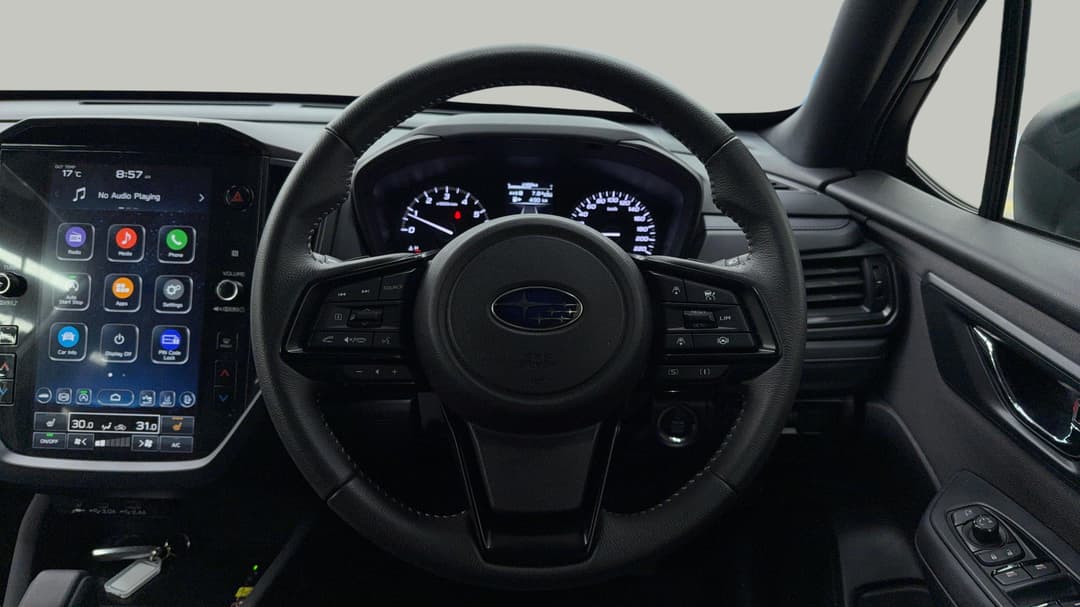 2025 Subaru Forester 2.5i (AWD), Automatic, 33616 km, Steering Wheel Close-up