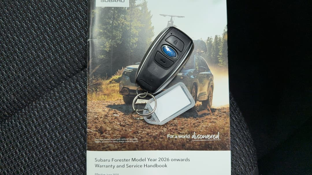 2025 Subaru Forester 2.5i (AWD), Automatic, 33616 km, Key Close-up