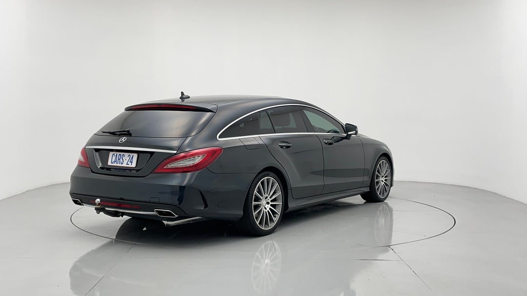 Right Back Diagonal (45- Degree) View