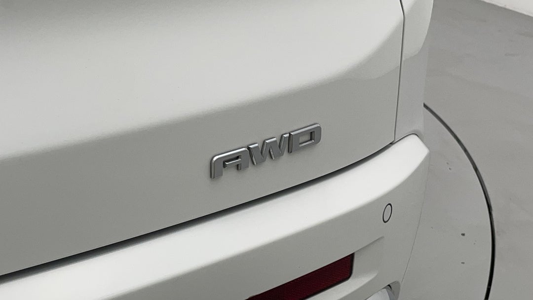 Badge (Boot Right Side)