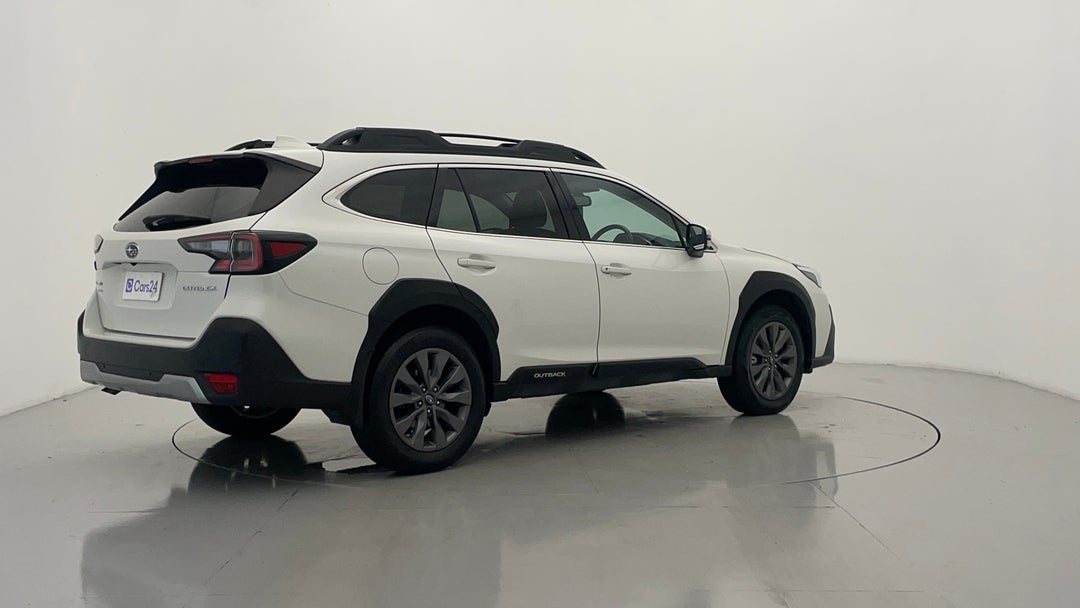 2024 Subaru Outback Awd, Automatic, 48756 km, Right Back Diagonal (45- Degree) View