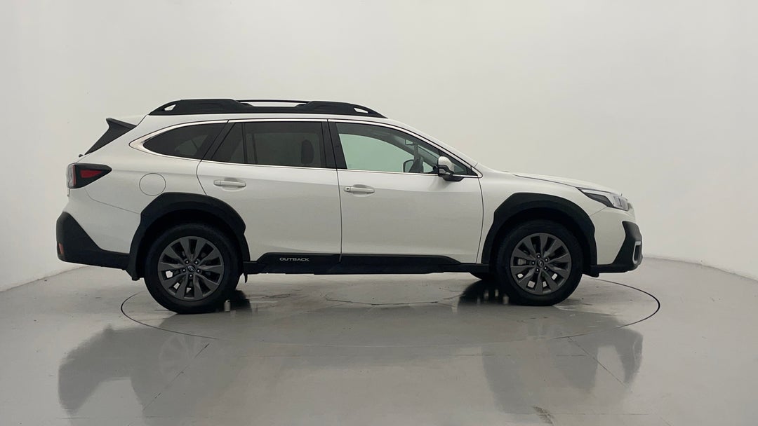 2024 Subaru Outback Awd, Automatic, 48756 km, Right Side View