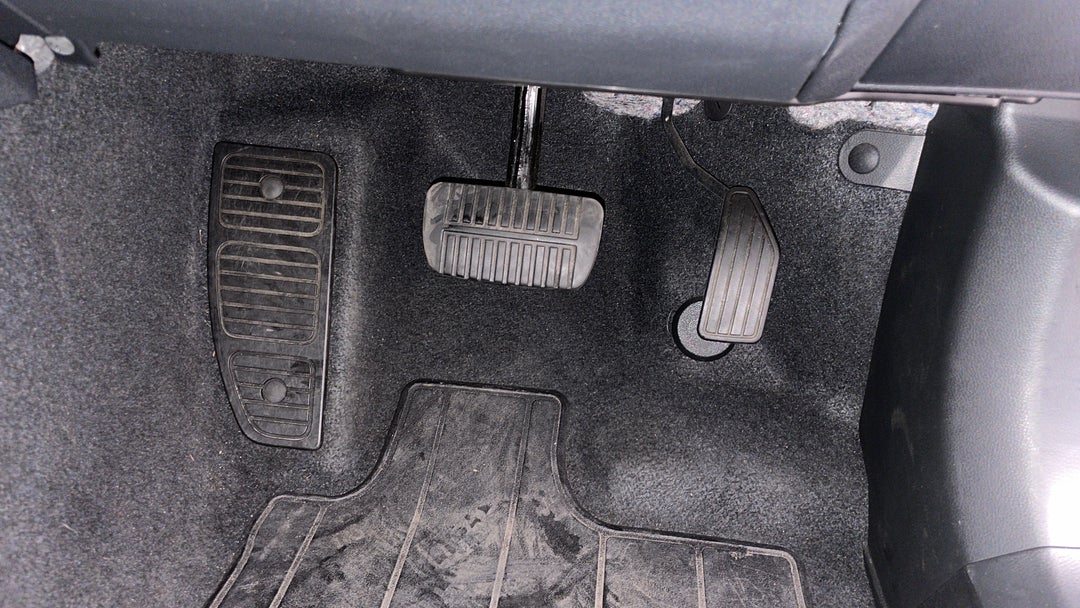 2024 Subaru Outback Awd, Automatic, 48756 km, Pedals and Footmat