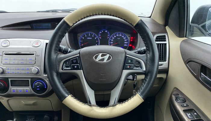 2011 Hyundai i20 SPORTZ 1.2 O, Petrol, Manual, 56,005 km, Steering Wheel