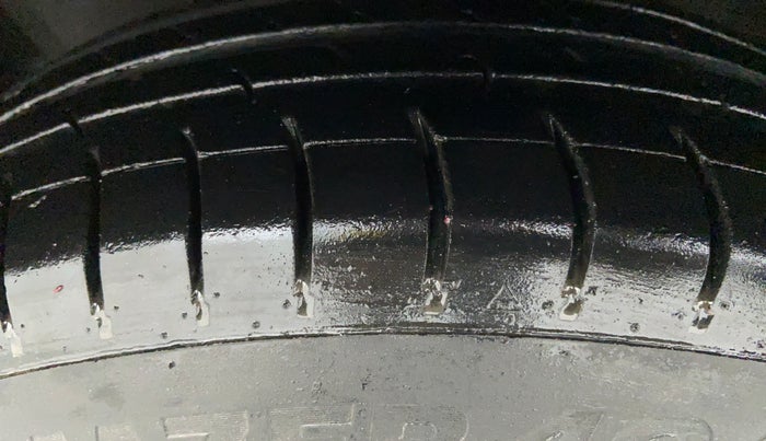 2015 Maruti Ritz VDI, Diesel, Manual, 77,251 km, Left Front Tyre Tread