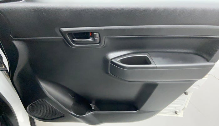 2020 Maruti S PRESSO VXI, Petrol, Manual, 6,980 km, Driver Side Door Panels Control