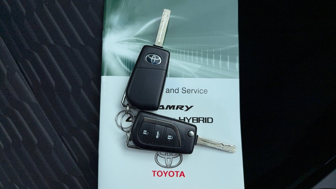 2017 Toyota Camry Altise, Automatic, 86225 km, Key Close-up