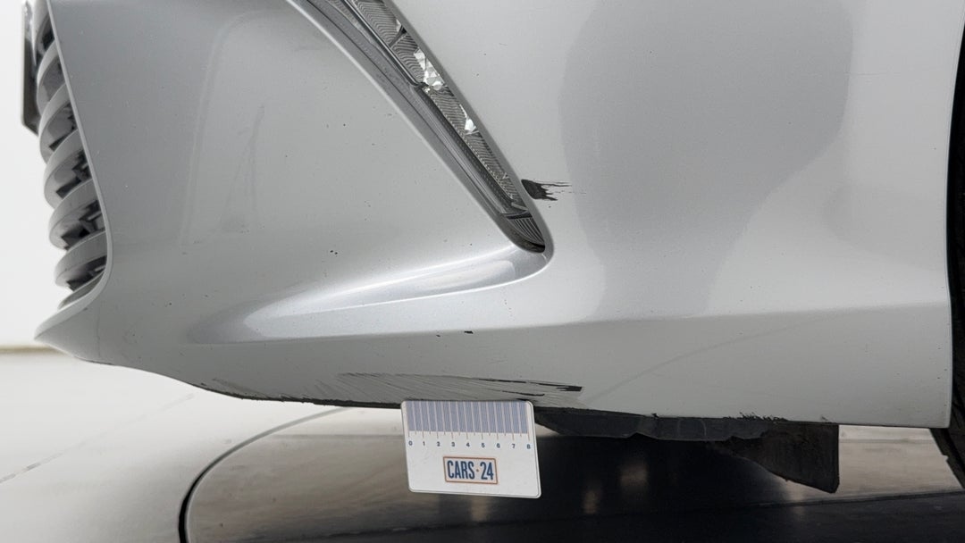 2017 Toyota Camry Altise, Automatic, 86225 km, Bumper Front Scratch