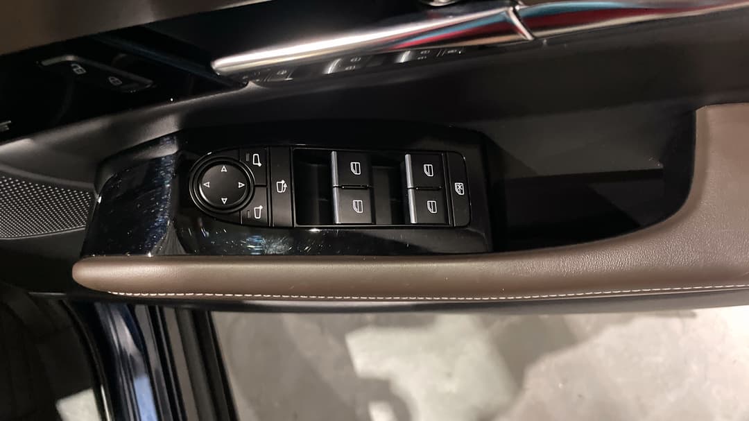 2022 Mazda CX-30 G25 Astina (AWD), Automatic, 26548 km, Drivers Side Door Panel Controls