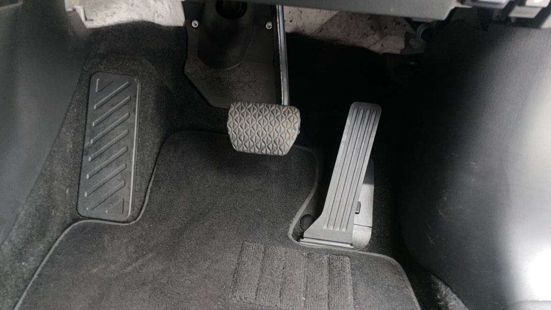 2019 Mazda CX-9 Sport (FWD), Automatic, 121865 km, Pedals and Footmat