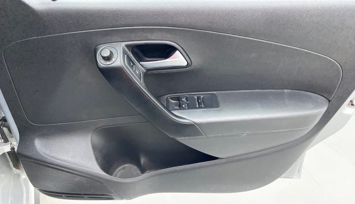 2020 Volkswagen Polo COMFORTLINE 1.0 PETROL, Petrol, Manual, 22,420 km, Driver Side Door Panels Control