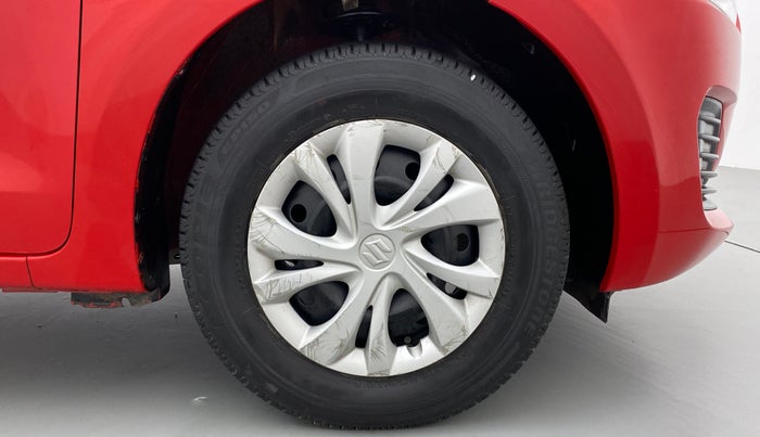2018 Maruti Swift VXI D, Petrol, Manual, 53,020 km, Right Front Wheel