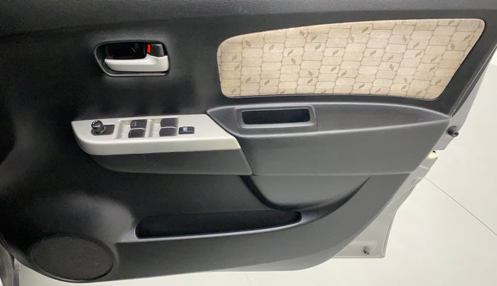 2015 Maruti Wagon R 1.0 VXI, Petrol, Manual, 45,199 km, Driver Side Door Panels Control