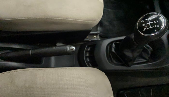 2015 Maruti Wagon R 1.0 VXI, Petrol, Manual, 45,199 km, Gear Lever