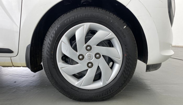 2019 Hyundai NEW SANTRO SPORTZ CNG, CNG, Manual, 38,298 km, Right Front Wheel