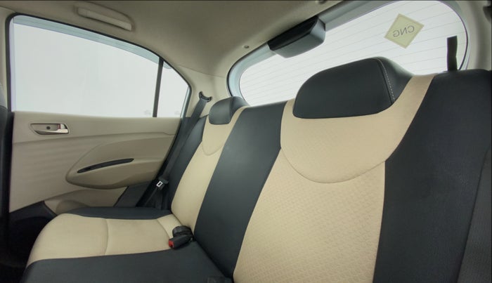 2019 Hyundai NEW SANTRO SPORTZ CNG, CNG, Manual, 38,298 km, Right Side Rear Door Cabin