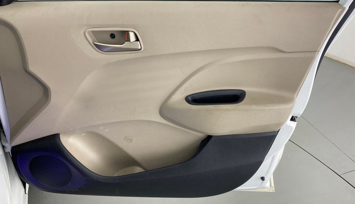 2019 Hyundai NEW SANTRO SPORTZ CNG, CNG, Manual, 38,298 km, Driver Side Door Panels Control