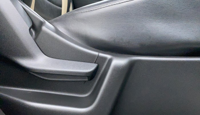 2019 Maruti New Wagon-R ZXI 1.2 old, Petrol, Manual, 32,324 km, Driver Side Adjustment Panel