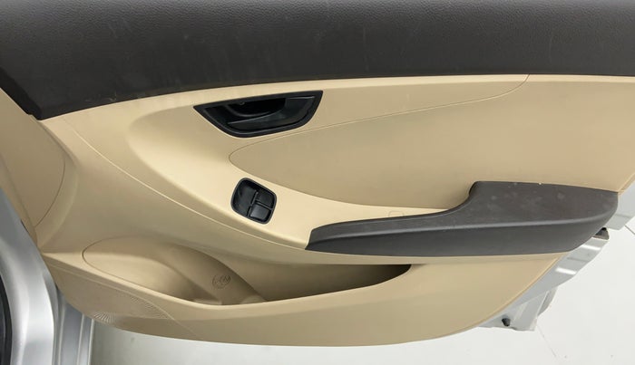 2014 Hyundai Eon ERA PLUS, Petrol, Manual, 40,995 km, Driver Side Door Panels Control
