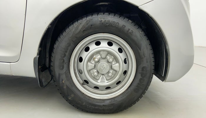2014 Hyundai Eon ERA PLUS, Petrol, Manual, 40,995 km, Right Front Wheel