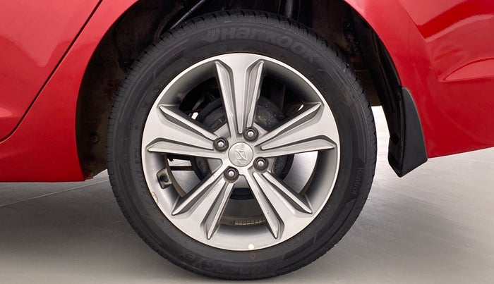 2019 Hyundai Verna 1.6 SX VTVT (O), Petrol, Manual, 19,522 km, Left Rear Wheel