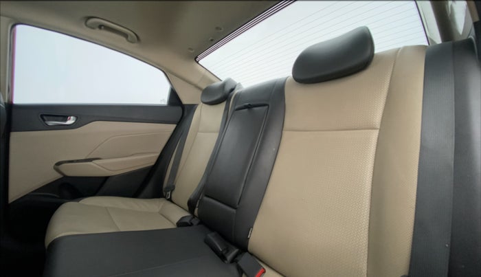 2019 Hyundai Verna 1.6 SX VTVT (O), Petrol, Manual, 19,522 km, Right Side Rear Door Cabin