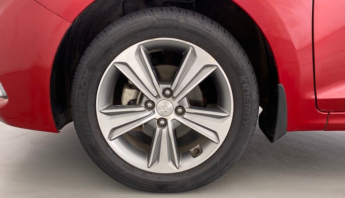2019 Hyundai Verna 1.6 SX VTVT (O), Petrol, Manual, 19,522 km, Left Front Wheel