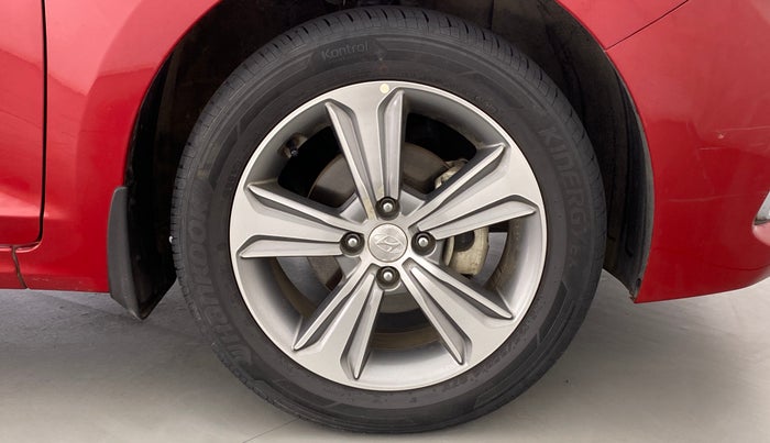 2019 Hyundai Verna 1.6 SX VTVT (O), Petrol, Manual, 19,522 km, Right Front Wheel
